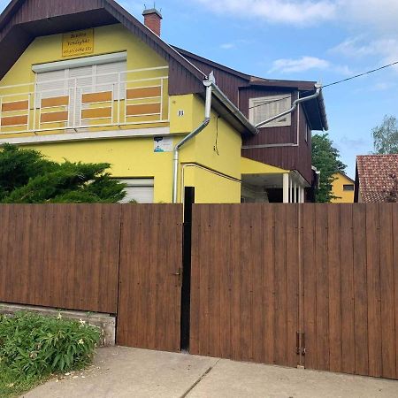 Apartamento Benitta Vendégház Hajdúszoboszló Exterior foto