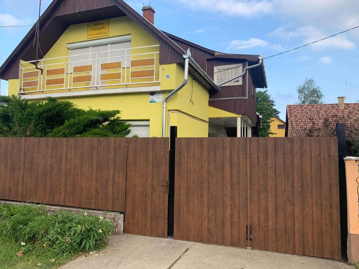 Apartamento Benitta Vendégház Hajdúszoboszló Exterior foto